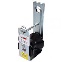 Pole Mounted Block with Rubber Roller