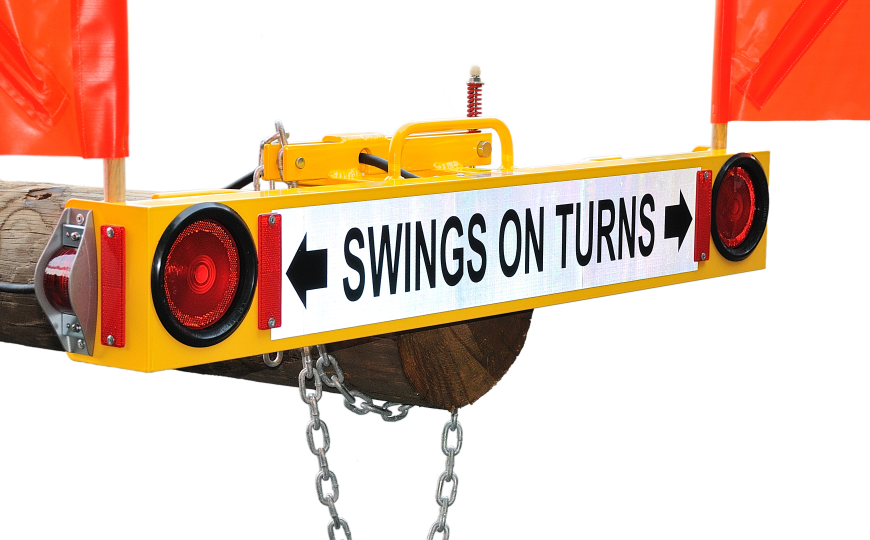 pole trailer light with chain binder